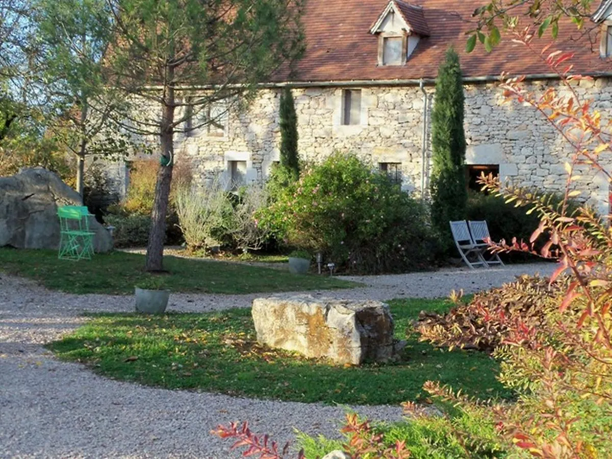 Bed & Breakfast Chambres Et Jardin De Pierres Espedaillac