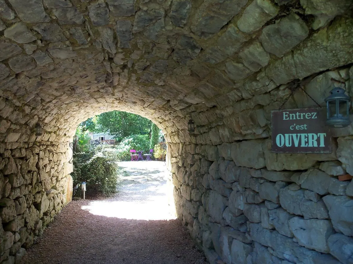 Chambres Et Jardin De Pierres Espedaillac Bed & Breakfast